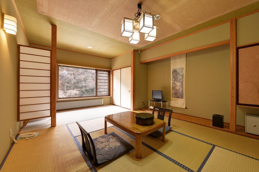 Hamaya Ryokan Nakanojo Esterno foto