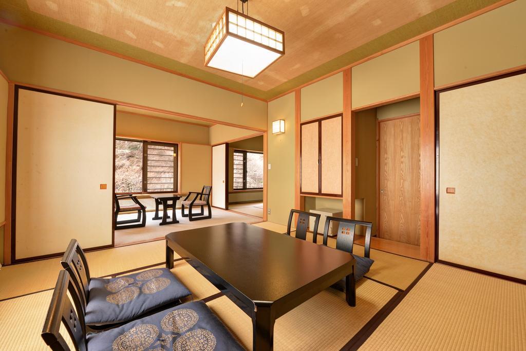 Hamaya Ryokan Nakanojo Esterno foto