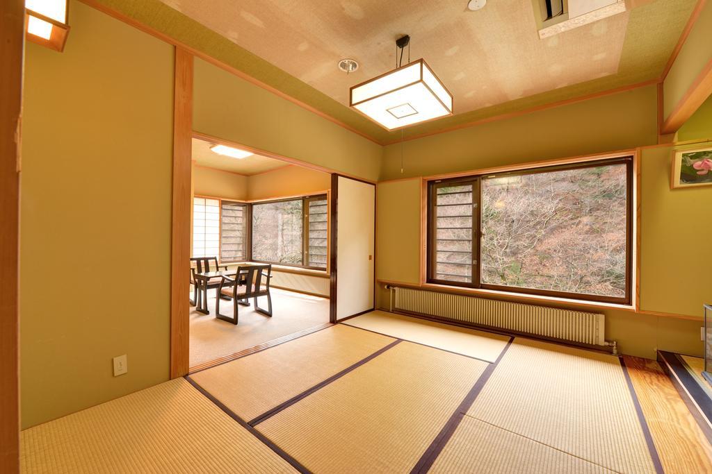 Hamaya Ryokan Nakanojo Esterno foto